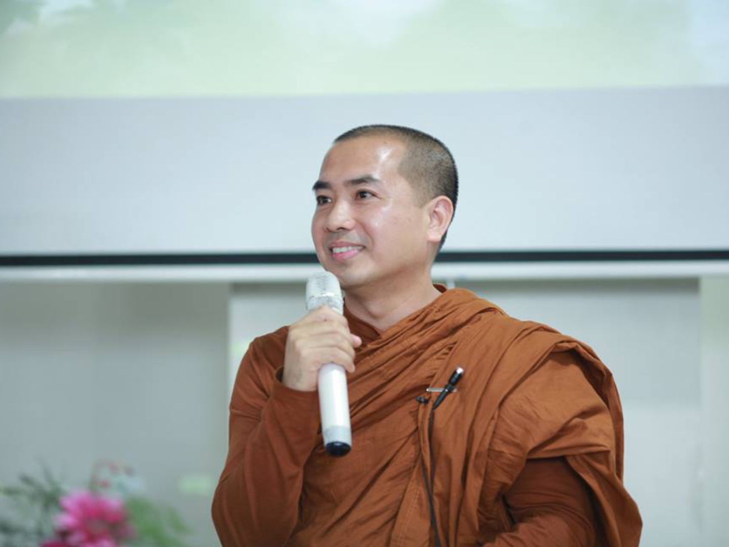 Hình ảnh: Thầy Thích Minh Niệm