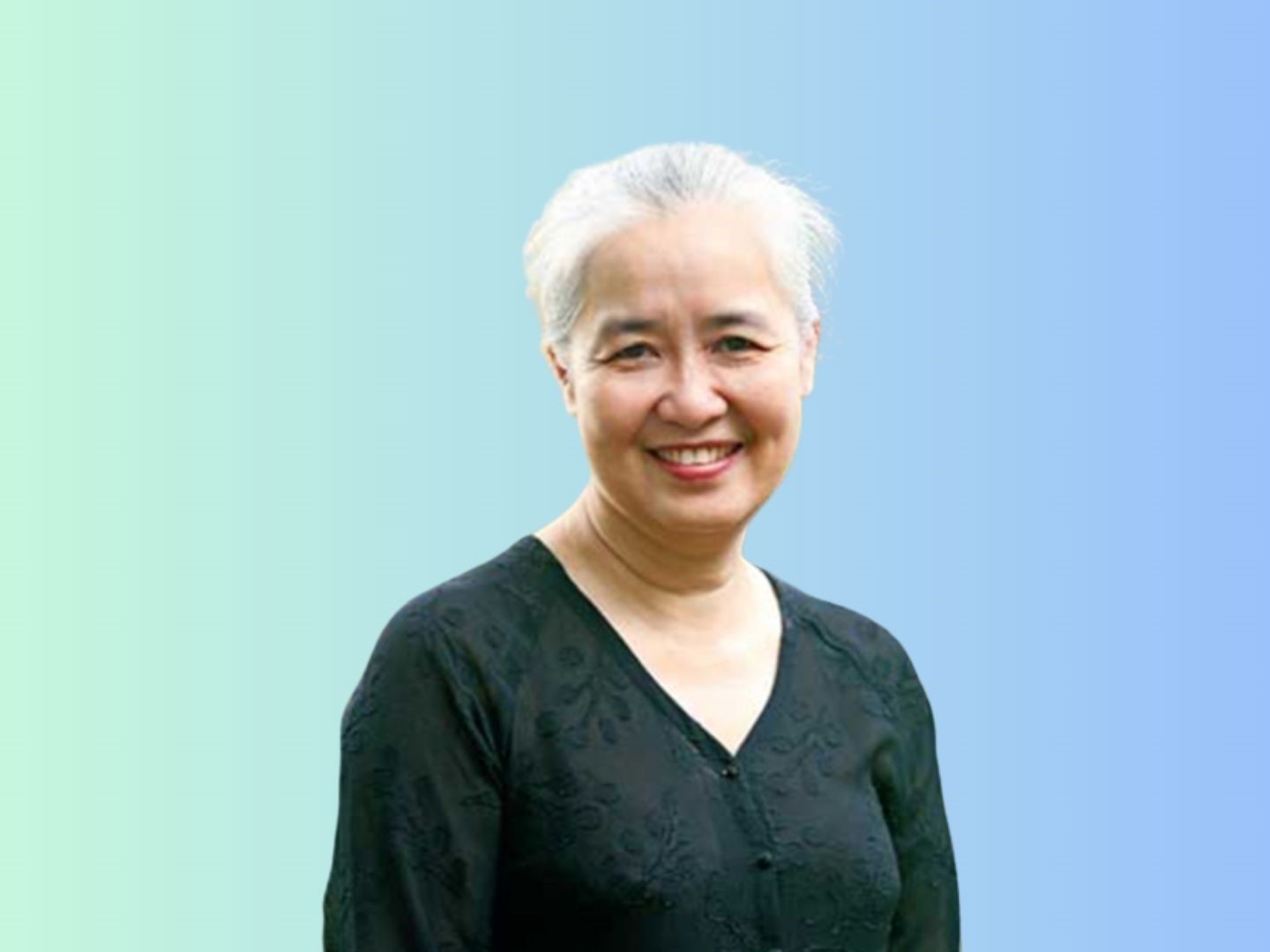 Bà Nguyễn Dzoãn Cẩm Vân 
